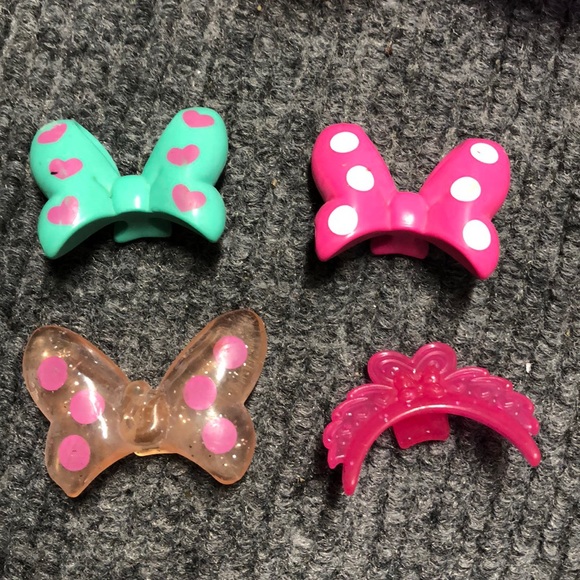 Minnie Mouse (2) with dresses, shoes, accessories - Picture 7 of 11